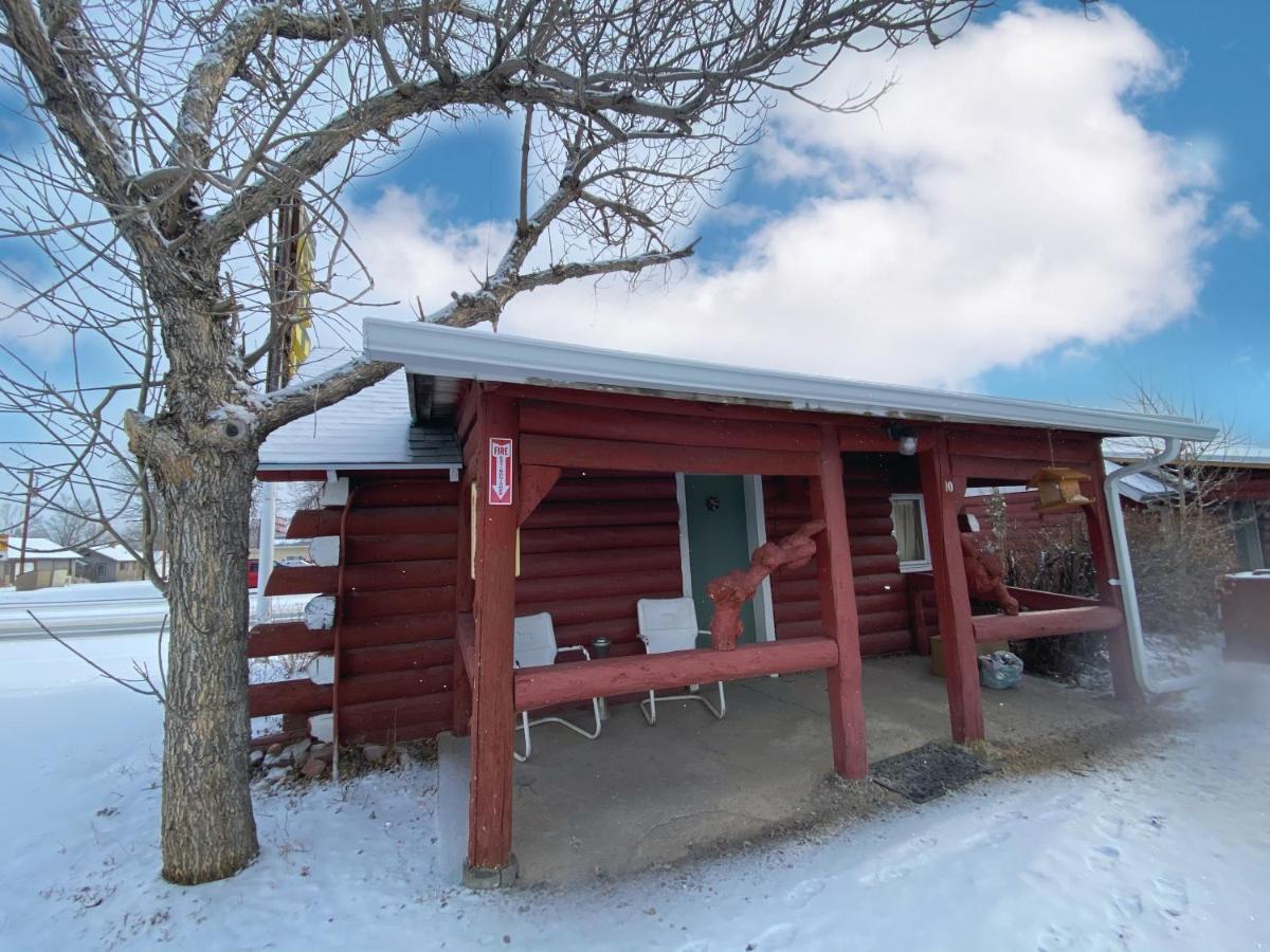 Roundtop Mountain Vista - Cabins And Motel Thermopolis Exteriör bild